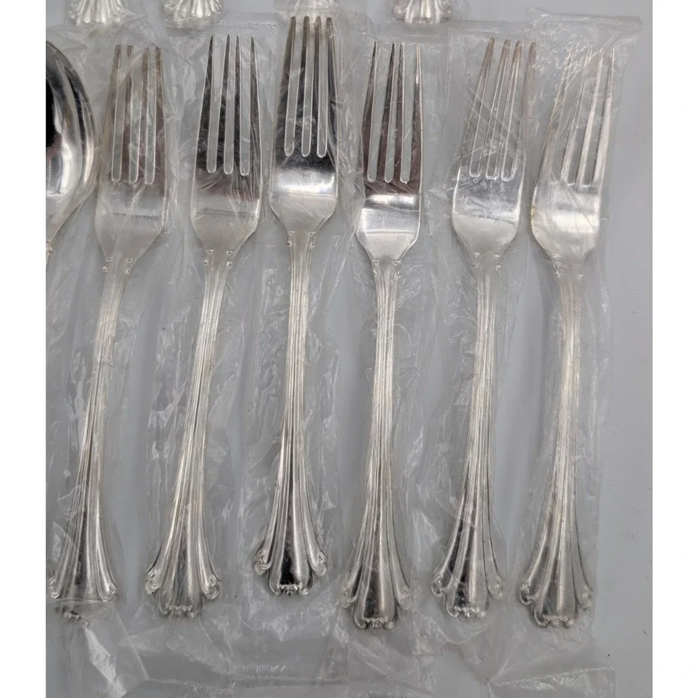 FB Rogers Silverplate Flatware 26 pc American Chippendale fork spoon knife NOS